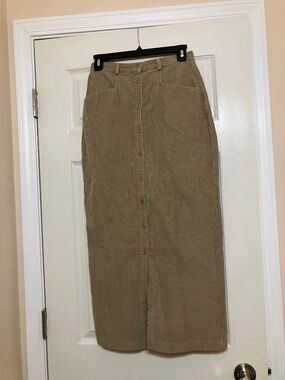 Brooks Brothers beige corduroy long button skirt size 4 straight pencil regular